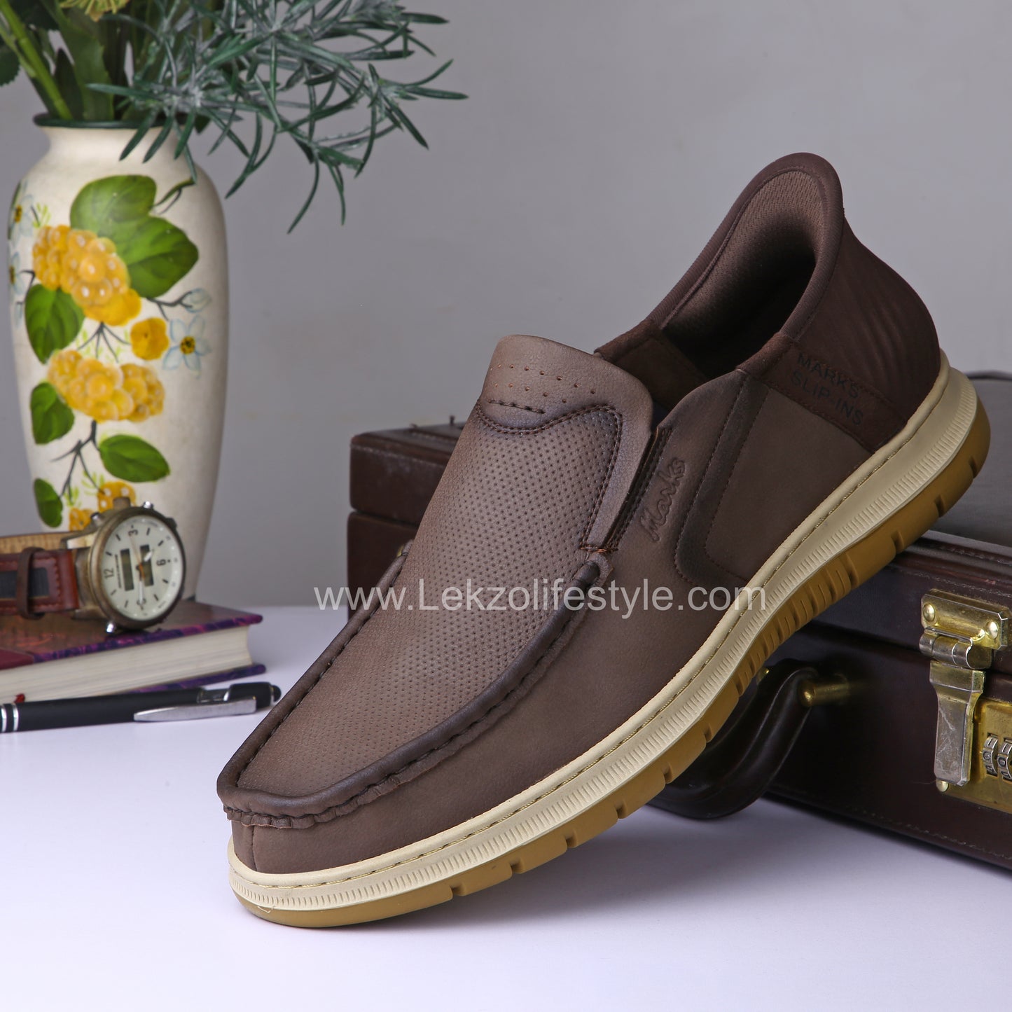 Lekzo Slipin Shoes- Brown